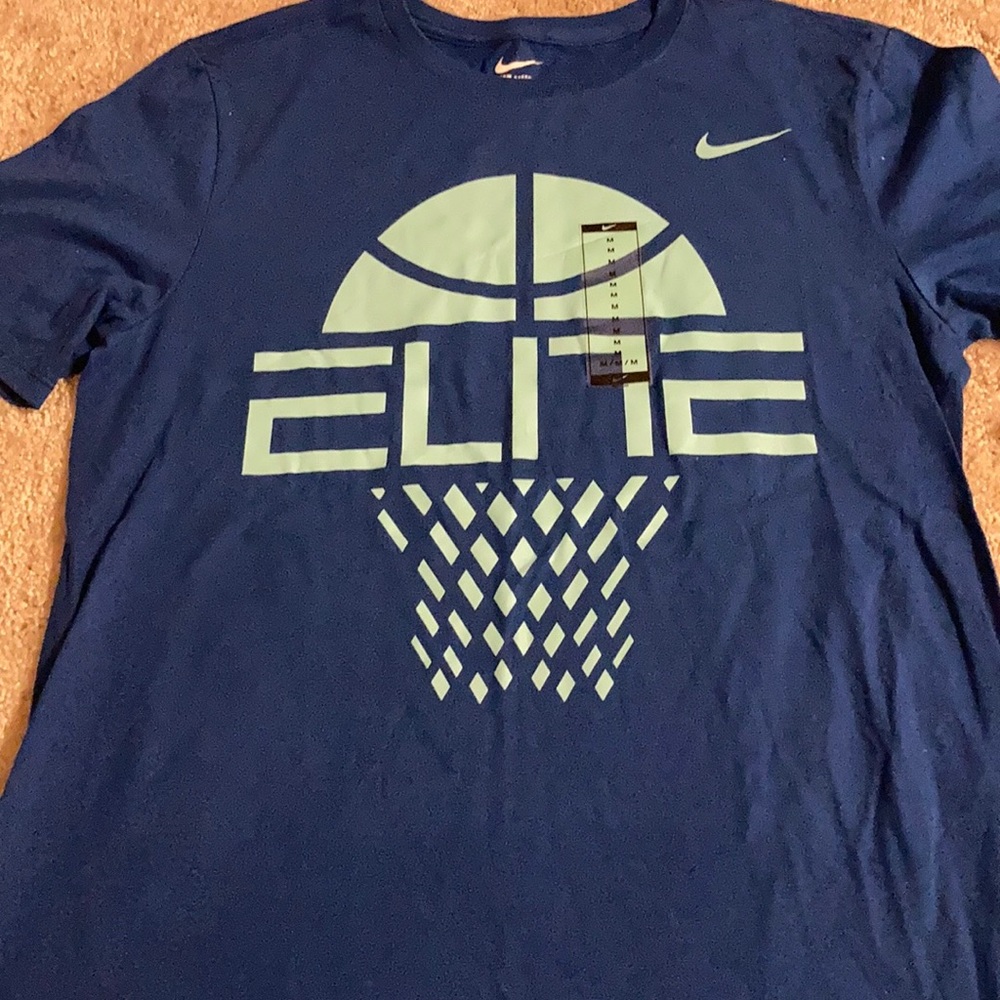 Nike T-shirt